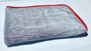 The Definitive Guide to Finding the Best Car Drying Towel - Redline Finish