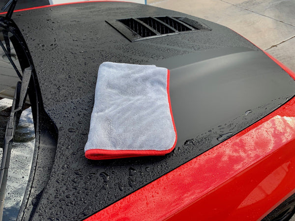 THE "ONE" ULTIMATE MICROFIBER CAR DRYING TOWEL - Redline Finish